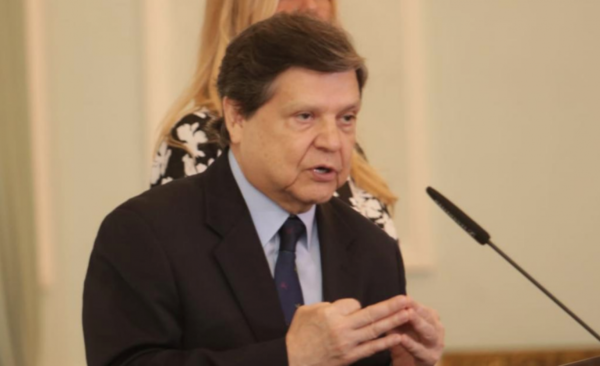 HOY / Euclides Acevedo y el fastidio por las "fake news": "Me indignan los pelotudos"