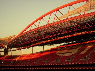 El Benfica dona un millón de euros para comprar material médico