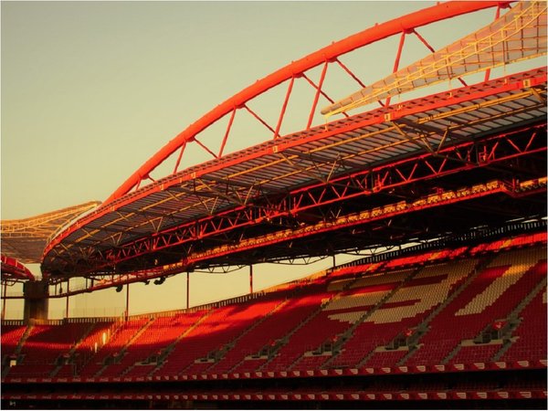 El Benfica dona un millón de euros para comprar material médico