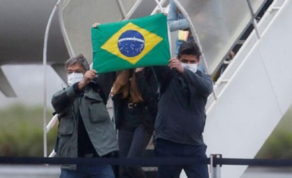 Brasil suma 11 muertos y más de 800 casos confirmados