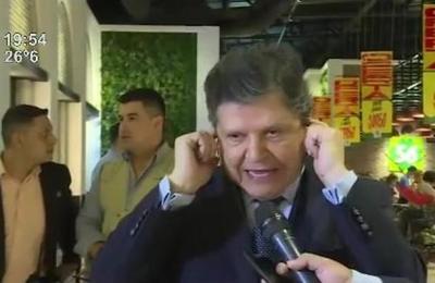 'Que se vayan a la puta': Ministro Euclides Acevedo sobre creadores de información falsa - SNT