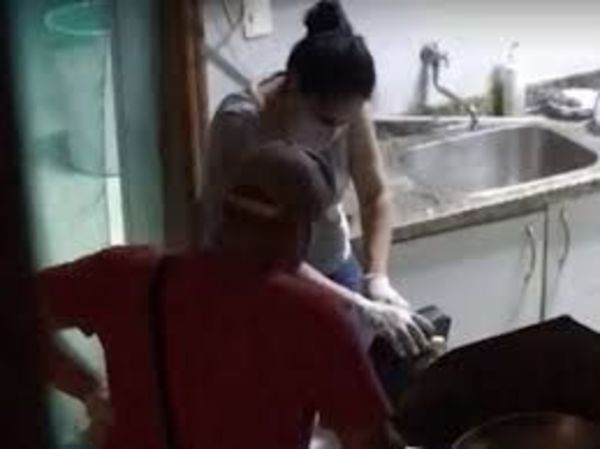 Imputaron a policías que manotearon dólares de chinos en CDE