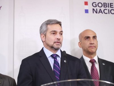 Covid-19: Abdo Benítez expresa sus condolencia a familiares de primera víctima