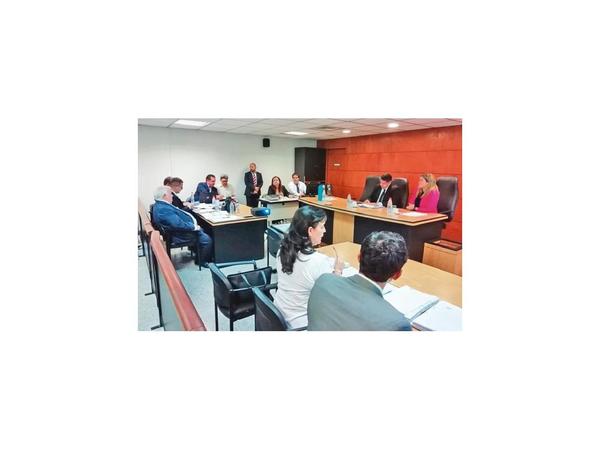 Rechazan doble recusación y seguirá juicio a Soares