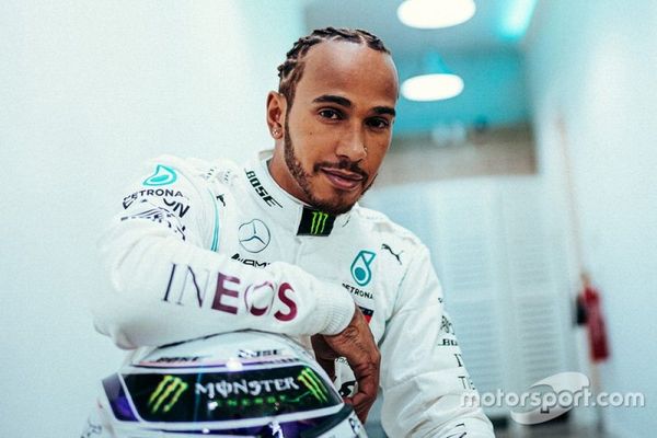 Hamilton desmiente que tenga coronavirus