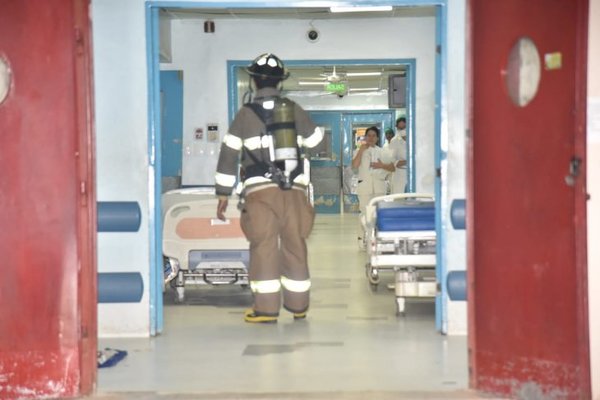 Producto químico se derramó en sala de IPS donde pacientes se dializaban.