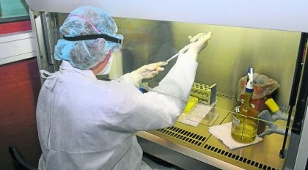 Infectólogos urgen celeridad en pruebas del Covid-19