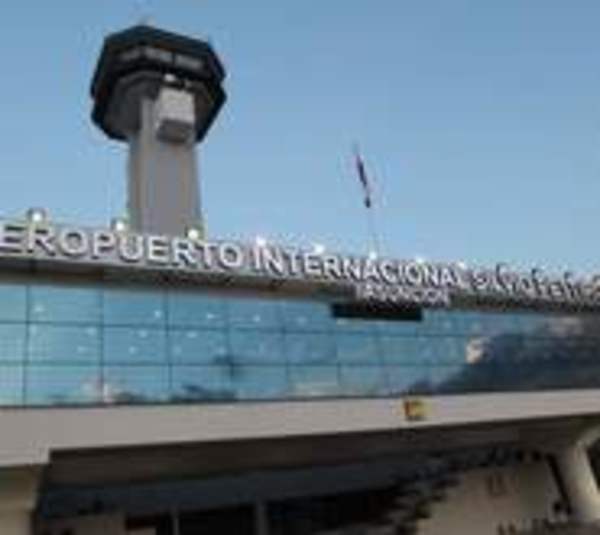 Aíslan a pasajera con fiebre que cruzó aeropuerto Silvio Pettirossi - Paraguay.com