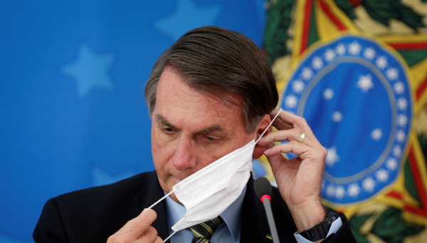 HOY / Bolsonaro anuncia que Brasil prepara la cura al COVID-19 y que no venderán a otros países