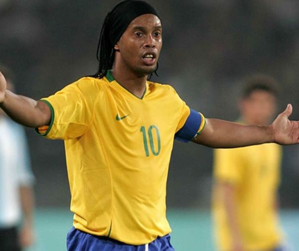 Ronaldinho Gaúcho pasa su cumpleaños en prisión