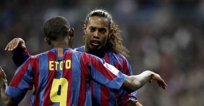 El mensaje de Eto’o a Ronaldinho en su cumpleaños - Fútbol - ABC Color