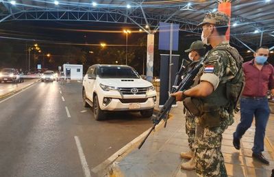Decenas de inconscientes detenidos por incumplir la cuarentena  - ABC en el Este - ABC Color