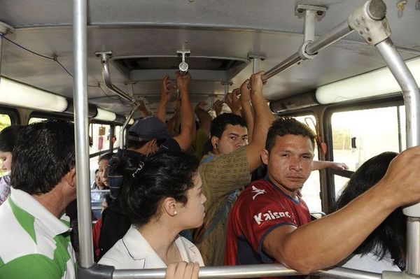 Ante medidas por coronavirus, establecen nuevos horarios de circulación de buses