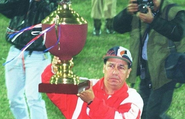 HOY / Zacarías, el hombre récord, y aquella histórica Copa Conmebol del 95 con Colegiales