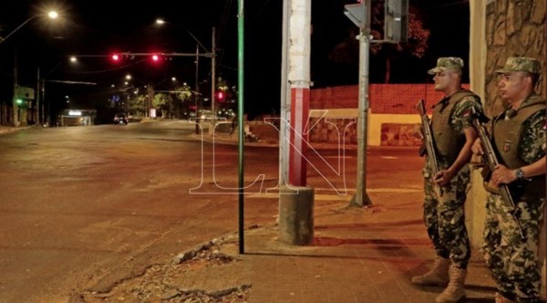 Ni estado de excepción ni cierre de rutas. Policías deben salir a las calles a hacer cumplir la cuarentena - ADN Paraguayo