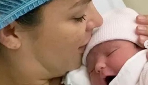 La modelo Mirna Pereira ya es mamá