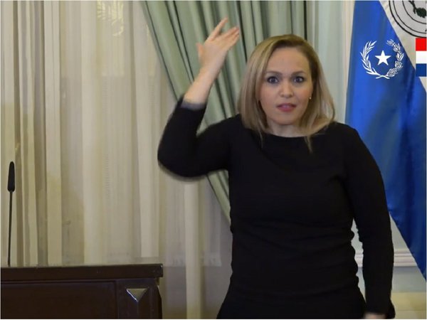 La traductora que interpretó el "ejupi pue, carajo", de Euclides Acevedo