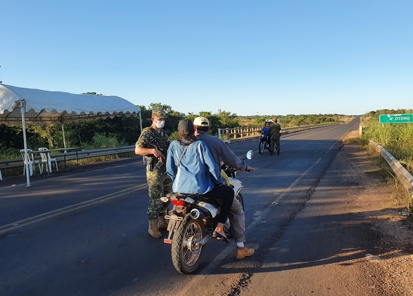 COVIC-19: Se inician controles militares y policiales en las rutas