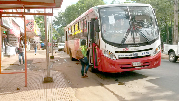 Buses paralizan itinerarios en CDE