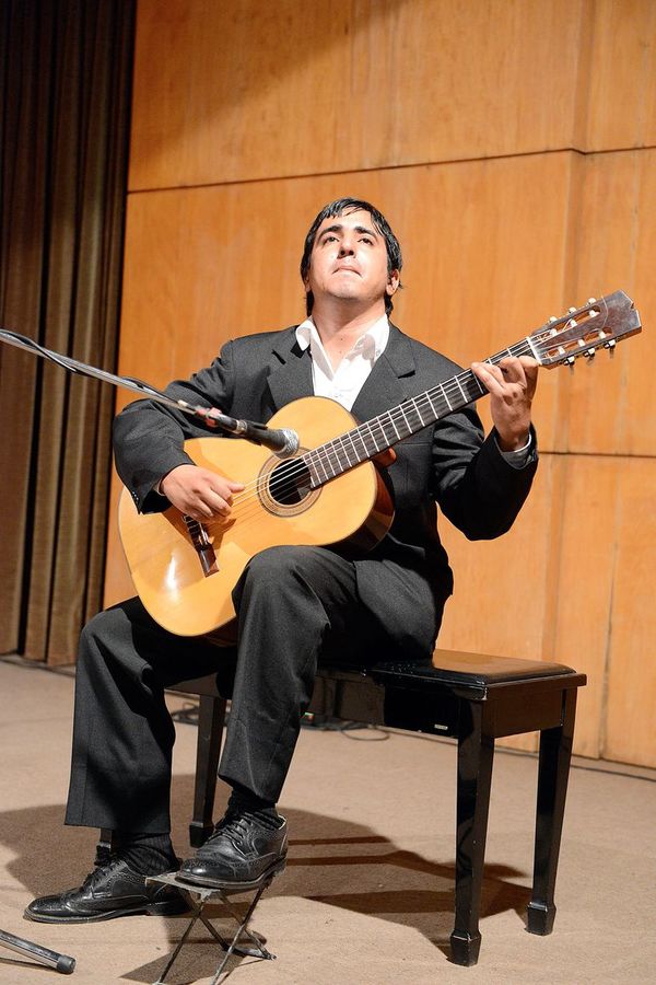“Estaciones”, el nuevo periplo guitarrístico de Juan Duarte - Artes y Espectáculos - ABC Color
