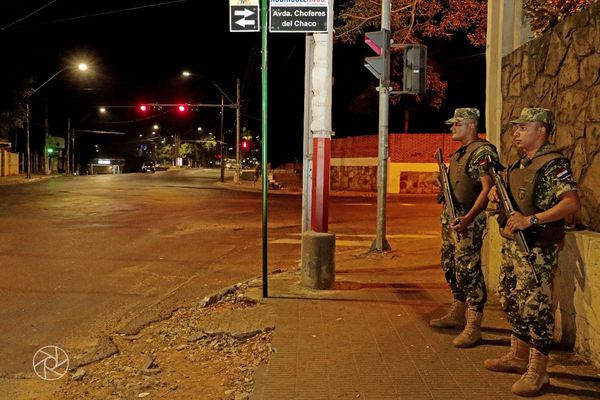 Ordenan mayor presencia militar en las calles