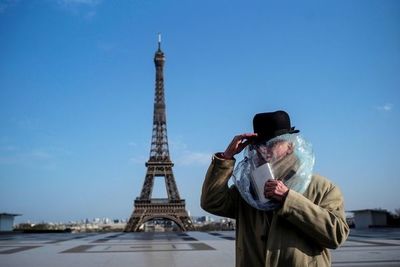 La incertidumbre de estudiantes latinos en cuarentena en Europa - Mundo - ABC Color