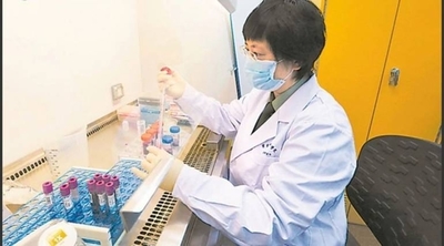 HOY / La “terminator del ébola” es una científica china y desarrolló la vacuna de prueba contra el COVID-19