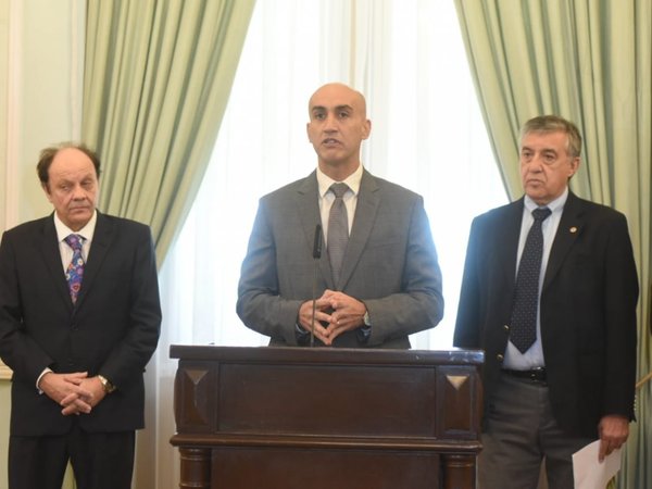 Coronavirus: Salud y sector farmaceutico garantizan provision medicamentos