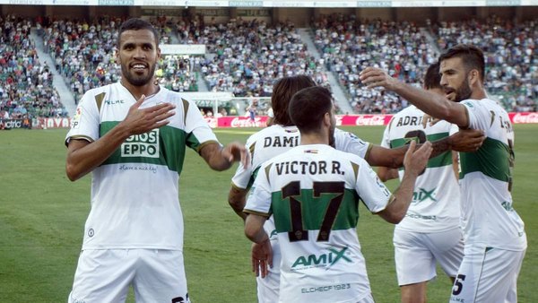 Futbolista brasileño superó con éxito al coronavirus
