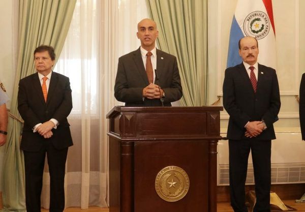Salud y farmacéuticas garantizan provisión de medicamentos