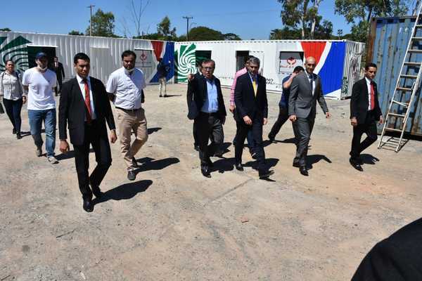 Yacyretá entrega tres consultorios móviles para Limpio, San Lorenzo y Lambaré