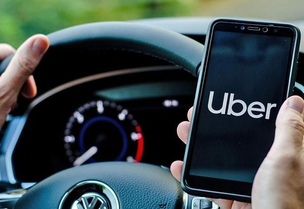 Uber: Plataforma de transporte pide a usuarios movilizarse solo lo necesario