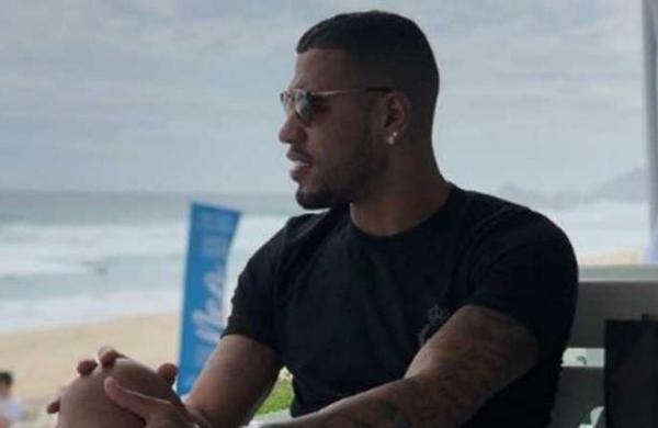 'Casi me desmayo en el baño': el duro relato de un futbolista brasileño infectado con coronavirus - SNT