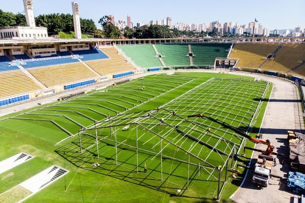 Estadio Pacaembú ya se monta como hospital