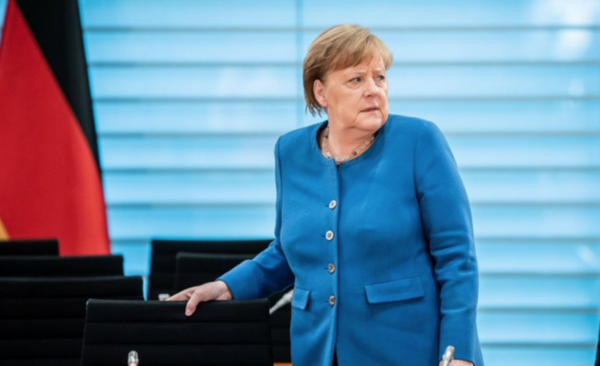 HOY / Merkel se pone en cuarentena al contactar con médico que tiene coronavirus
