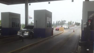 Tránsito en las rutas se redujo en un 80% - Nacionales - ABC Color