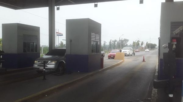 Tránsito en las rutas se redujo en un 80% - Nacionales - ABC Color