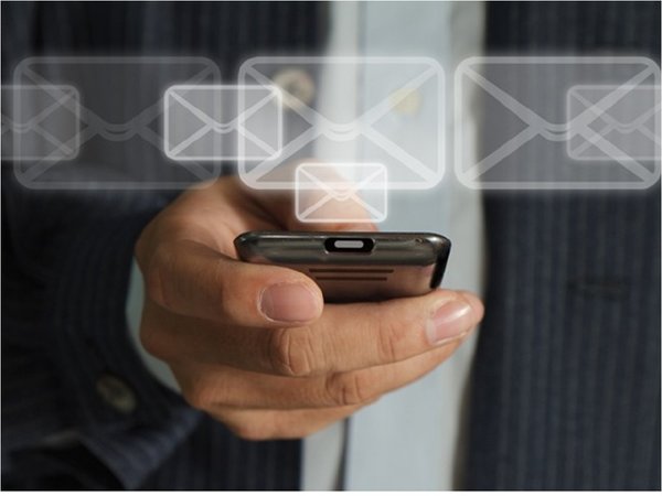 Conatel recomienda usar SMS en vez de WhatsApp para evitar la saturación del sistema