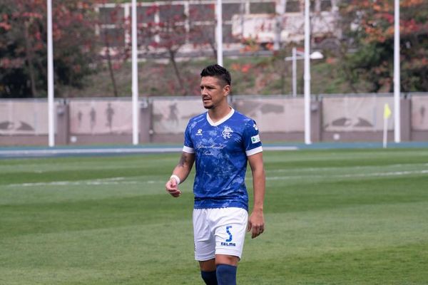 El paraguayo que juega en Hong Kong - Fútbol - ABC Color