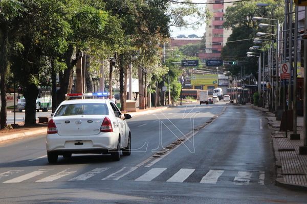 Desde ayer, CDE está sin transporte público