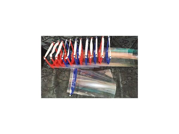 Hacen barbijos 3D para donar
