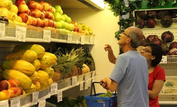 HOY / Friedmann ignora quejas contra súper de Vierci: se registran aumentos del 150%
