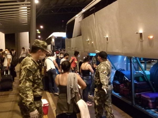 Ciudadanos que ingresen vía terrestre al país irán a un hotel