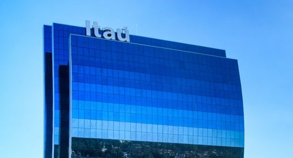 Itaú suspende el pago mínimo de tarjetas de crédito