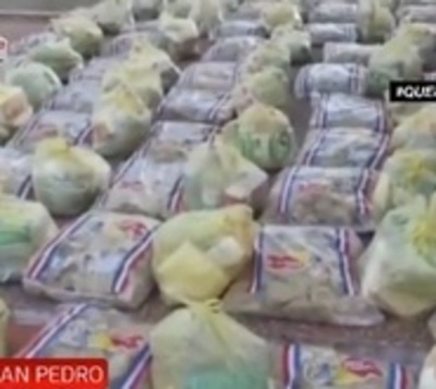 Humilde familia de agricultores donan alimentos a sus vecinos - Paraguay.com