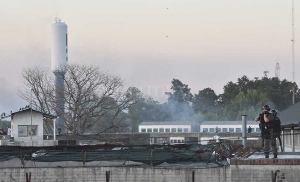 Cinco presos muertos en Argentina durante motines en reclamo de medidas contra COVID-19 - .::RADIO NACIONAL::.