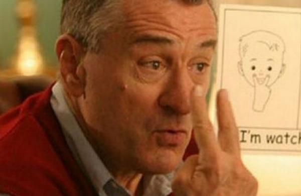 Robert De Niro recurre a su papel en 'La familia de mi novia' para advertir sobre el coronavirus - SNT