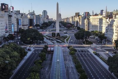 Sube a seis el número de muertos por coronavirus en Argentina - Mundo - ABC Color