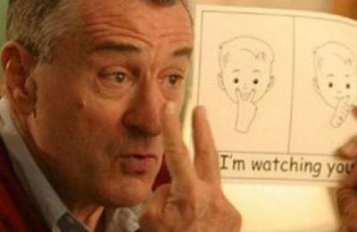 Robert De Niro recurre a su papel en 'La familia de mi novia' para advertir sobre el coronavirus - C9N