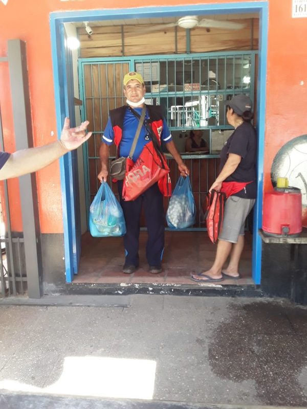 Agencia de diarios cierra hasta el lunes y entregó víveres a sus vendedores | San Lorenzo Py